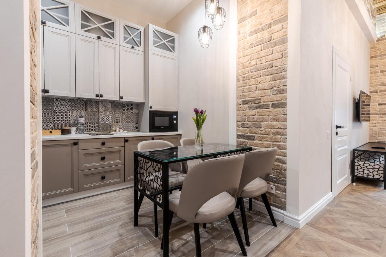 View On Rynok Square Apartments Lviv Exterior photo