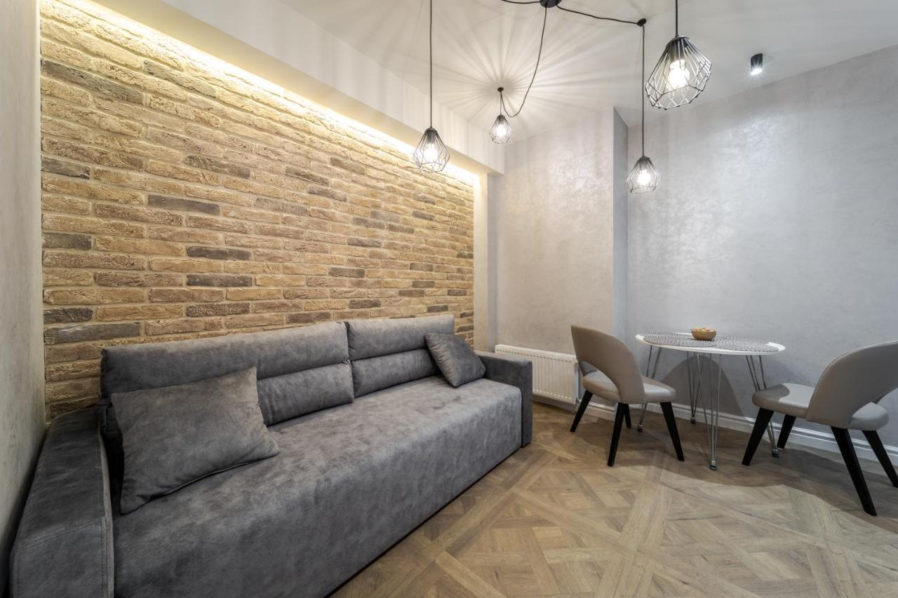 View On Rynok Square Apartments Lviv Exterior photo